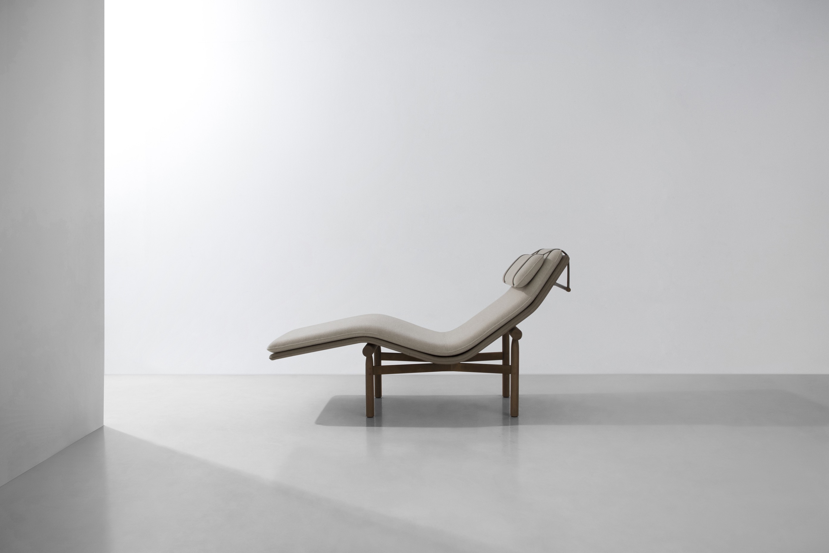 Stilt Lounge Chair